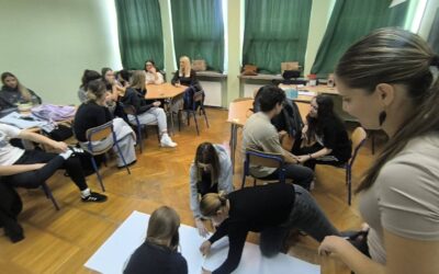 Radionica Crvenog križa “Snaga mladih” u gimnaziji